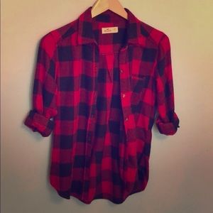 Red and Black ❤️🖤 Hollister Plaid Shirt